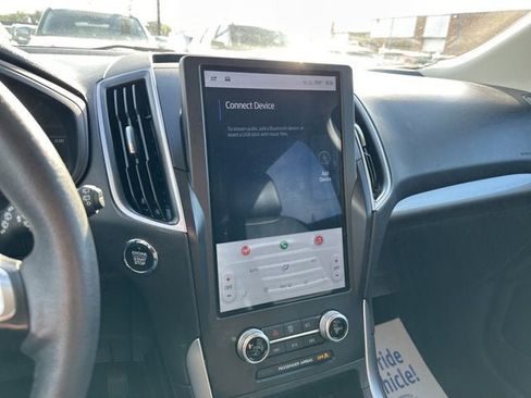 Used 2024 Ford Edge SEL image 17