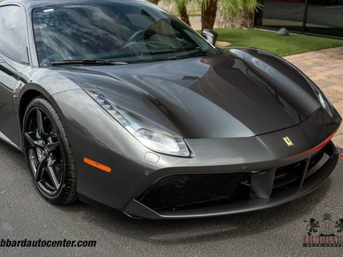 Used 2017 Ferrari 488 GTB RWD image 12