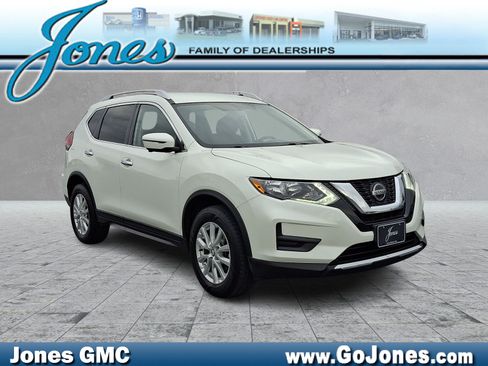 Used 2018 Nissan Rogue SV w/ Premium Package AWD/4WD image 1