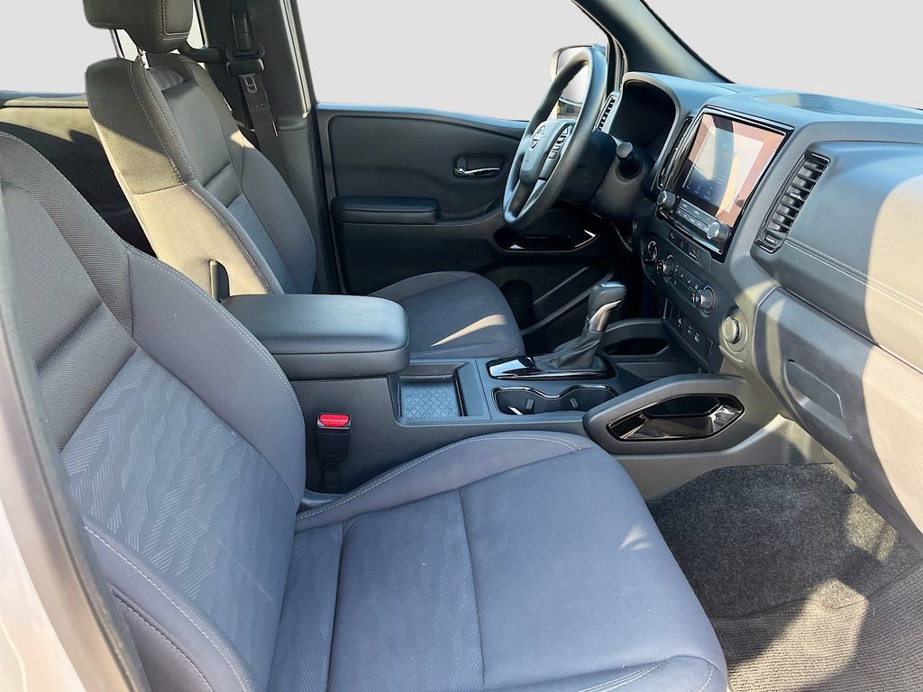 Used 2023 Nissan Frontier SV w/ Midnight Edition Package AWD/4WD image 26