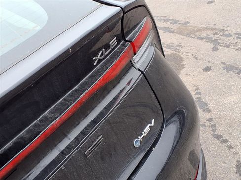 Used 2024 Toyota Prius XLE image 34