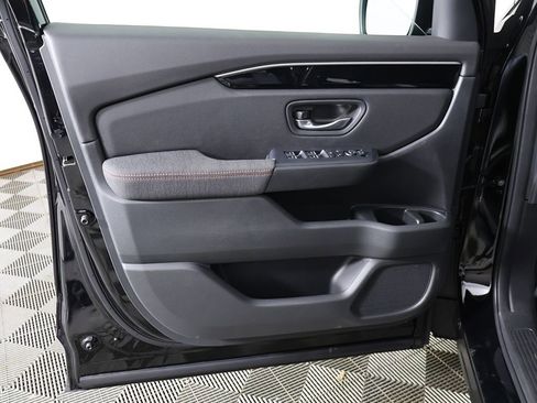New 2026 Honda Pilot Sport image 13