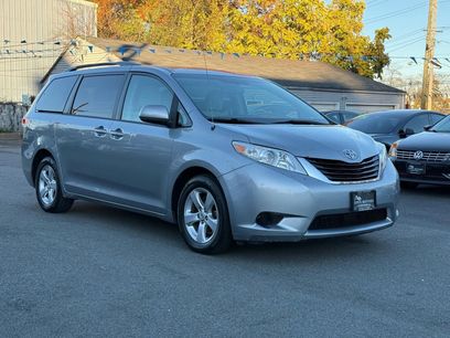 Used 2013 Toyota Sienna LE