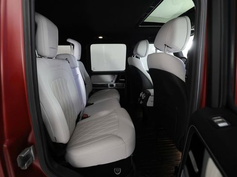 Used 2024 Mercedes-Benz G 63 AMG 4MATIC image 11