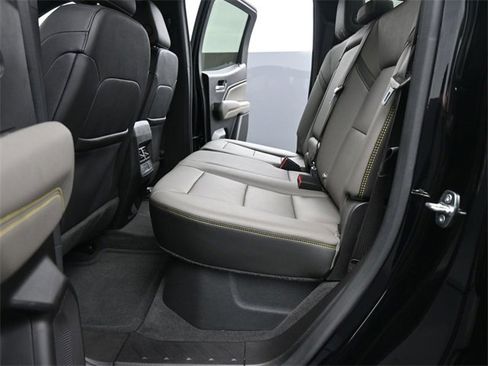 Used 2023 Chevrolet Colorado ZR2 w/ ZR2 Convenience Package III image 13