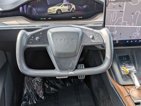 Used 2022 Tesla Model X AWD/4WD image 28