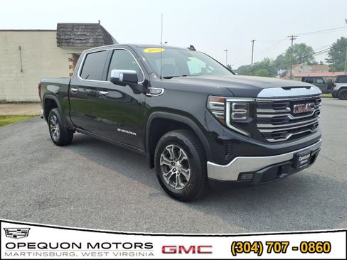 Used 2025 GMC Sierra 1500 SLT AWD/4WD image 1