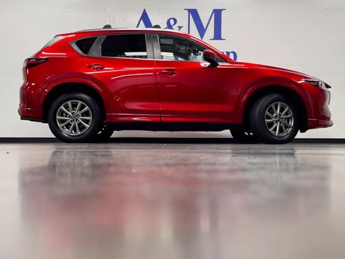 Used 2024 MAZDA CX-5 AWD 2.5 S w/ Preferred Package image 3