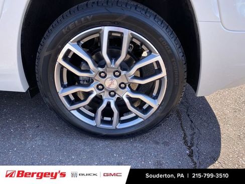 Used 2023 GMC Terrain Denali w/ Denali Premium Package AWD/4WD image 37