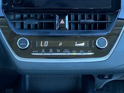 Certified 2025 Toyota Corolla LE image 14