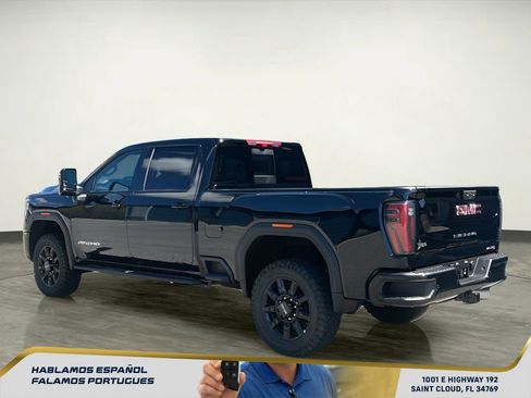 New 2026 GMC Sierra 2500 AT4 w/ AT4 Premium Plus Package AWD/4WD image 4
