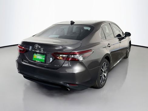 Used 2024 Toyota Camry XLE FWD image 10