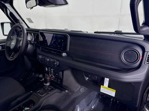 New 2026 Jeep Wrangler Unlimited Rubicon AWD/4WD image 27