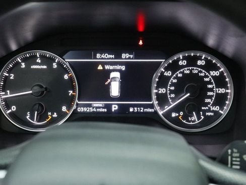 Used 2023 Mitsubishi Outlander ES FWD image 13