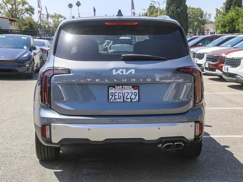 Certified 2023 Kia Telluride EX w/ EX Captain's Chair Package FWD image 9