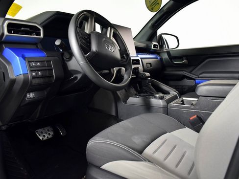 Used 2024 Toyota Tacoma TRD Sport image 16