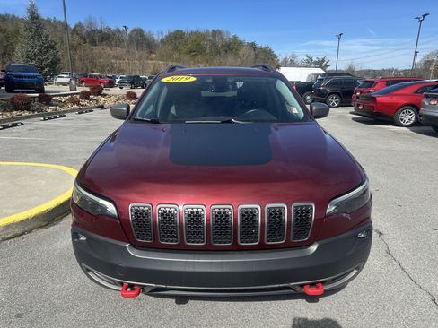 Used 2019 Jeep Cherokee Trailhawk w/ Comfort/Convenience Group image 4