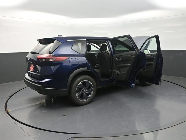 Used 2024 Nissan Rogue SV FWD image 45