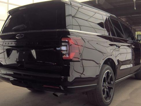 Used 2023 Ford Expedition Max Limited AWD/4WD image 2