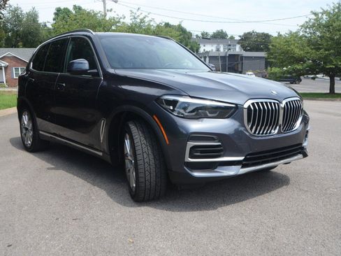 Used 2022 BMW X5 xDrive40i w/ Premium Package AWD/4WD image 9