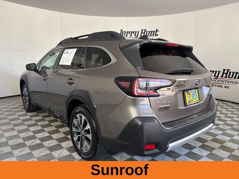 Used 2024 Subaru Outback Limited AWD/4WD image 7