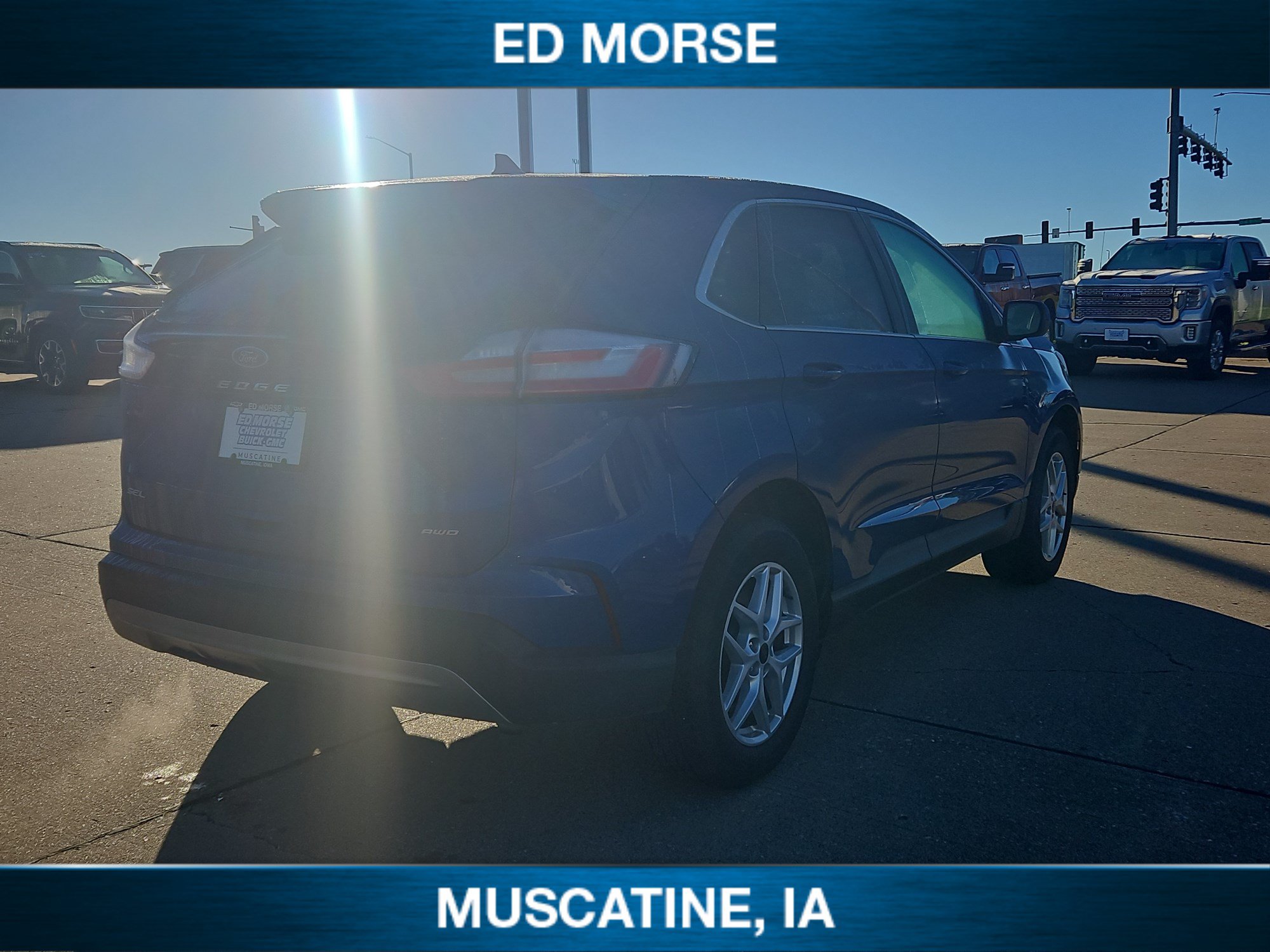 Used 2024 Ford Edge SEL AWD/4WD image 5