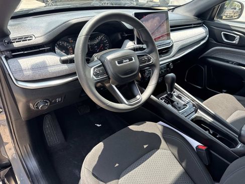 Used 2024 Jeep Compass Sport AWD/4WD image 17
