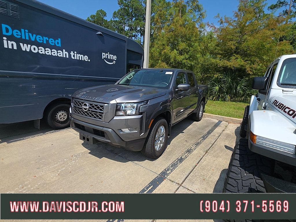 Used 2024 Nissan Frontier SV w/ SV Convenience Package RWD image 1