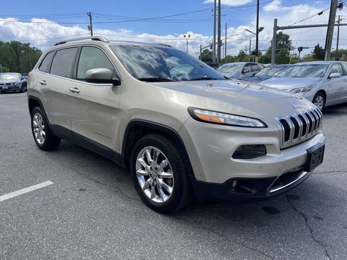 Used 2014 Jeep Cherokee Limited w/ Technology Group image 3