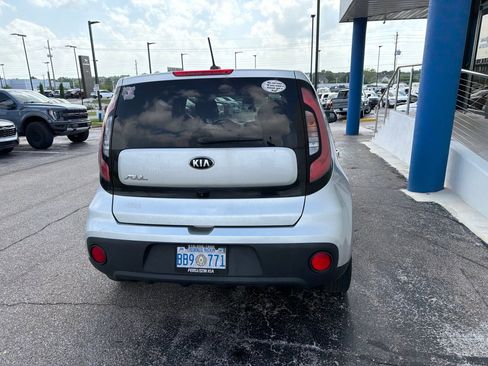 Used 2019 Kia Soul FWD image 5