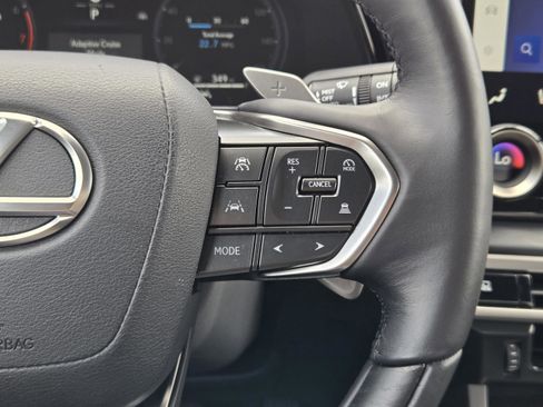 Used 2025 Lexus RX 350 Premium w/ Accessory Package (Z1) FWD image 25