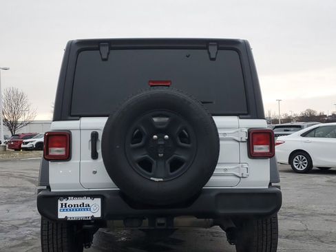 Used 2023 Jeep Wrangler Sport image 6