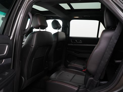 Used 2017 Ford Explorer Sport w/ Equipment Group 401A AWD/4WD image 18