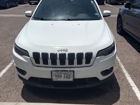 Used 2019 Jeep Cherokee Latitude w/ Popular Appearance Group AWD/4WD image 5