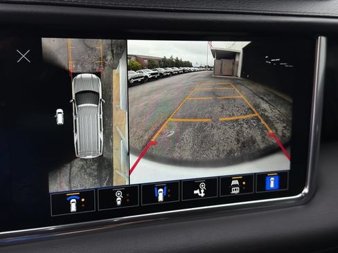 Certified 2022 GMC Yukon XL Denali AWD/4WD image 23