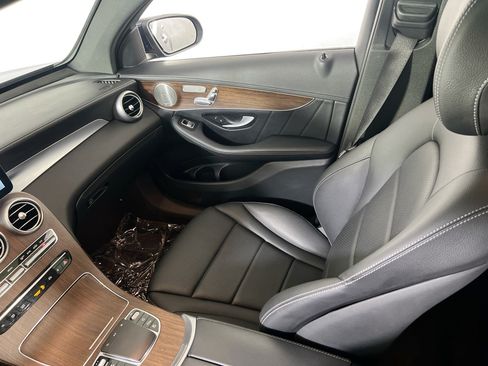 Used 2023 Mercedes-Benz GLC 300 4MATIC Coupe image 25