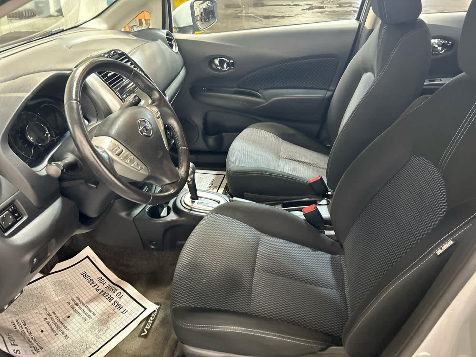 Used 2017 Nissan Versa Note SV FWD image 8