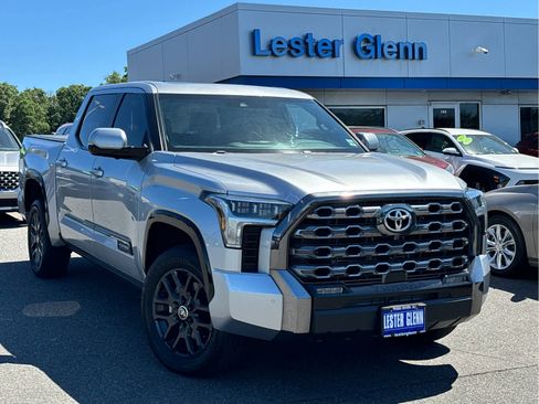 Used 2024 Toyota Tundra Platinum AWD/4WD image 30