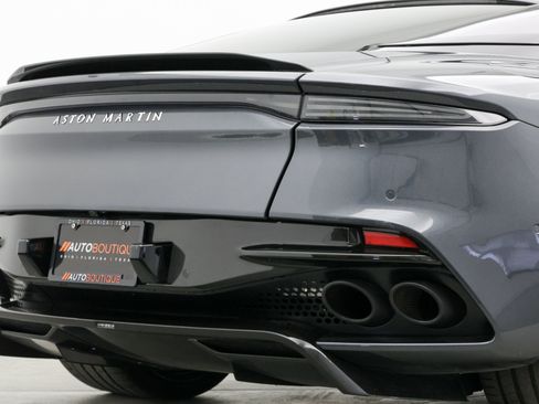 Used 2019 Aston Martin DBS Superleggera RWD image 12