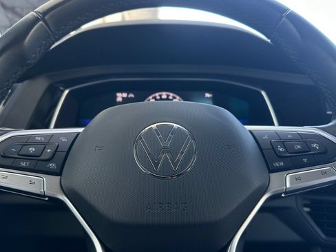 Used 2023 Volkswagen Jetta SE FWD image 22