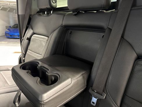 Used 2023 GMC Sierra 3500 Denali AWD/4WD image 41