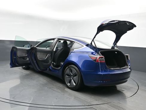 Used 2018 Tesla Model 3 Long Range image 27