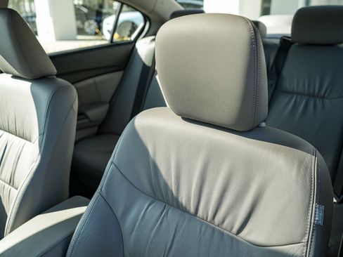 Used 2015 Honda Civic EX-L image 25
