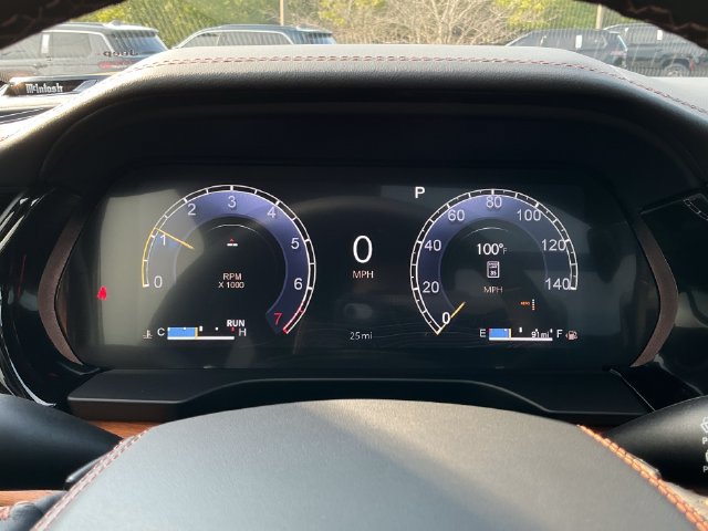 New 2027 Jeep Grand Cherokee Summit w/ MOPAR Finishing Package AWD/4WD image 17