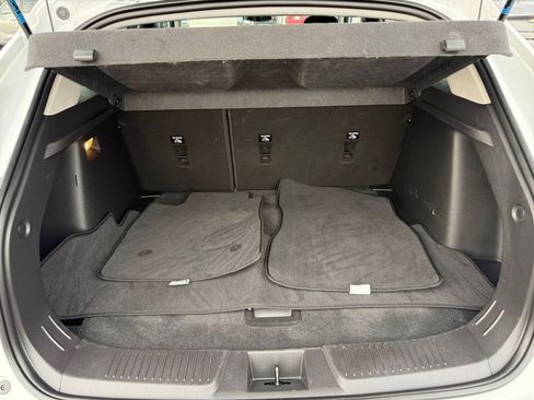Used 2025 Chevrolet Trax LT image 29
