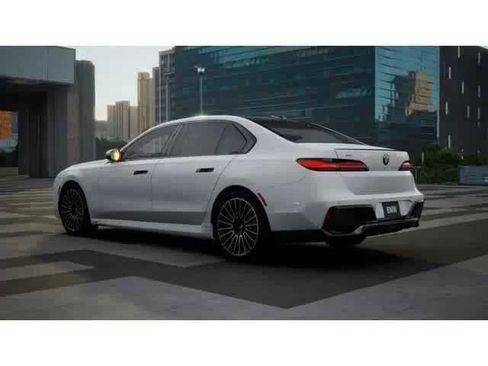 New 2026 BMW 760i xDrive AWD/4WD image 2