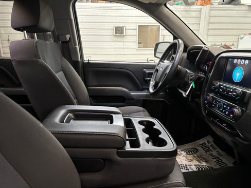 Used 2018 Chevrolet Silverado 1500 LT w/ All Star Edition image 24