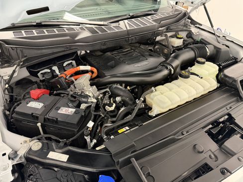 Used 2021 Ford F150 Lariat image 34