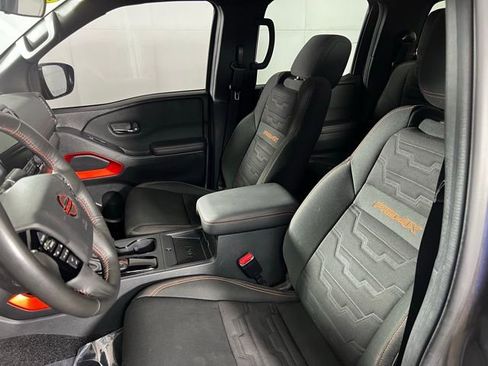 Used 2023 Nissan Frontier PRO-4X w/ Pro Convenience Package image 9