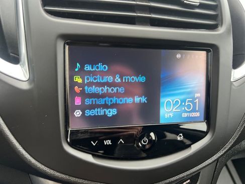 Used 2016 Chevrolet Trax LTZ image 17